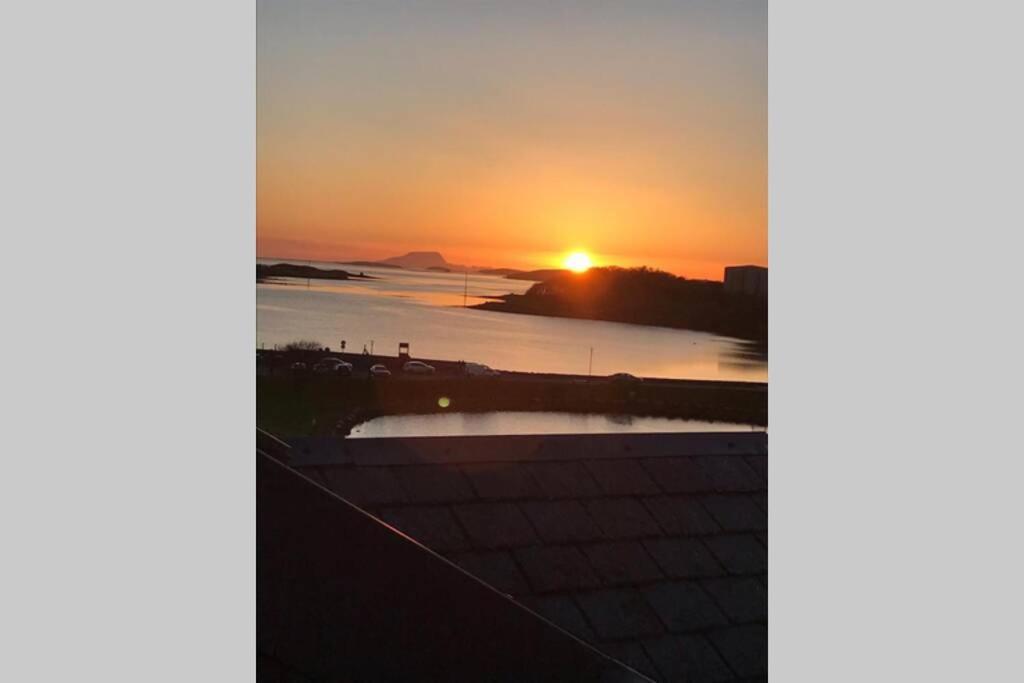 Appartement Clew Bay Balcony Views - Westport Quay Apt Extérieur photo